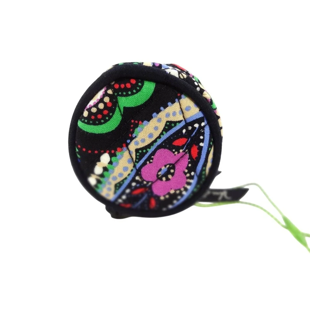Vera Bradley On a Roll Case Womens Kiev Paisley NEW Quilted Zip Pouch‎